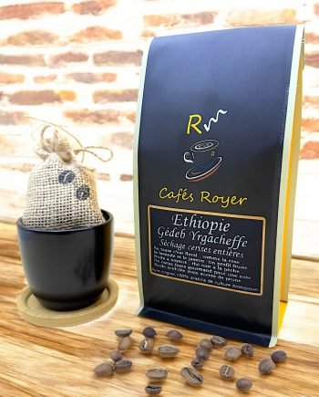Ethiopie Gédeb Yirgacheffe séchage cerises entières